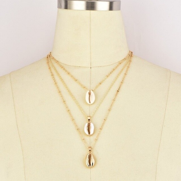 !!!!!5 for $25 Three Layer Gold Sea Shell Necklace - Picture 5 of 6